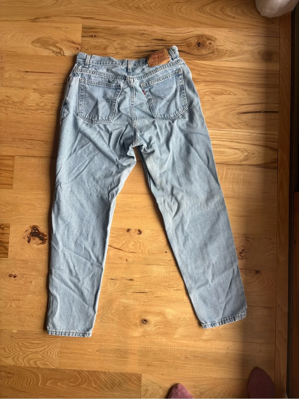 Levi's 550 Relaxed Fit Tapered Leg